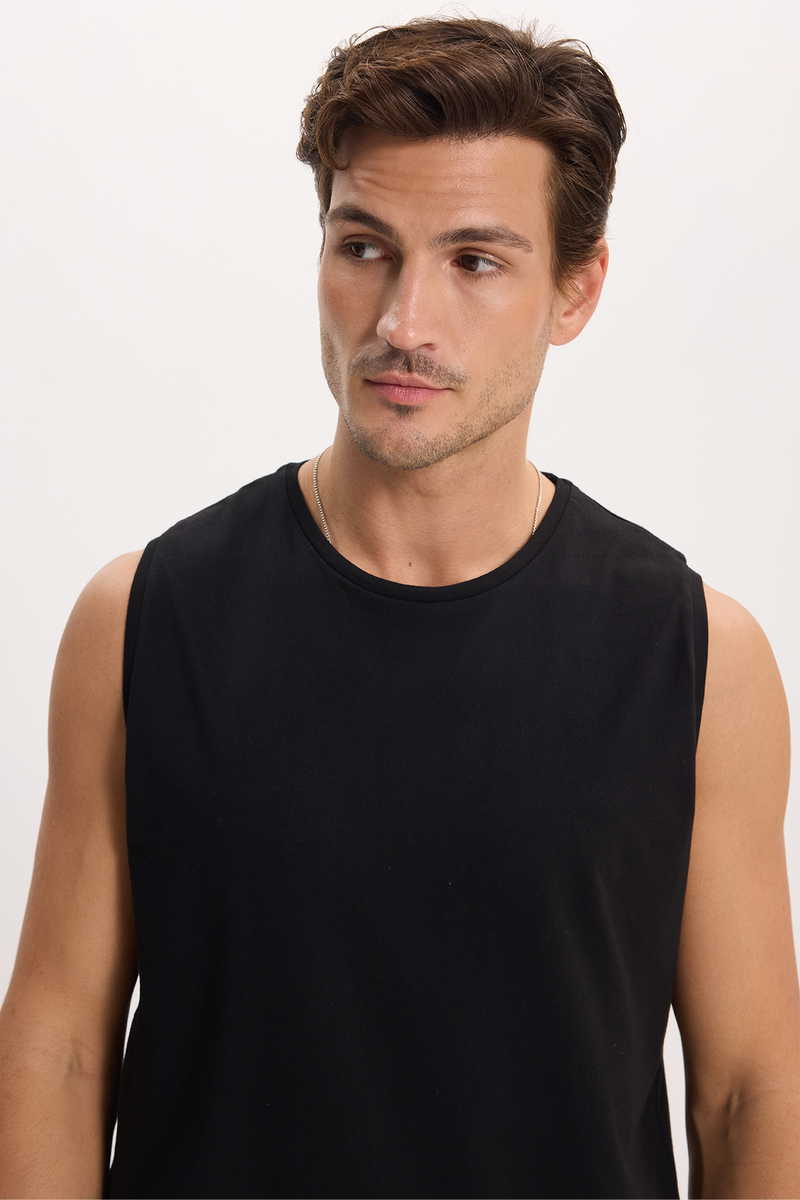 Plain Black 
