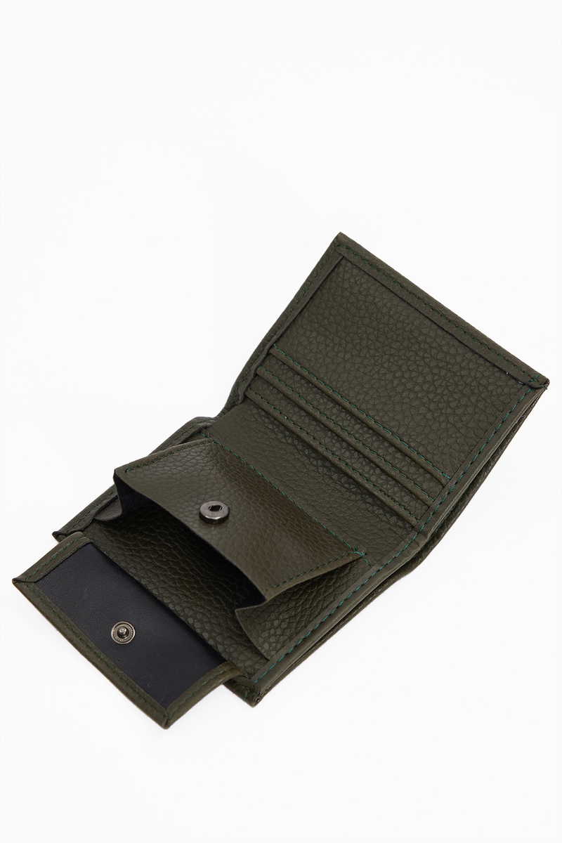  Маслинеста Паричник