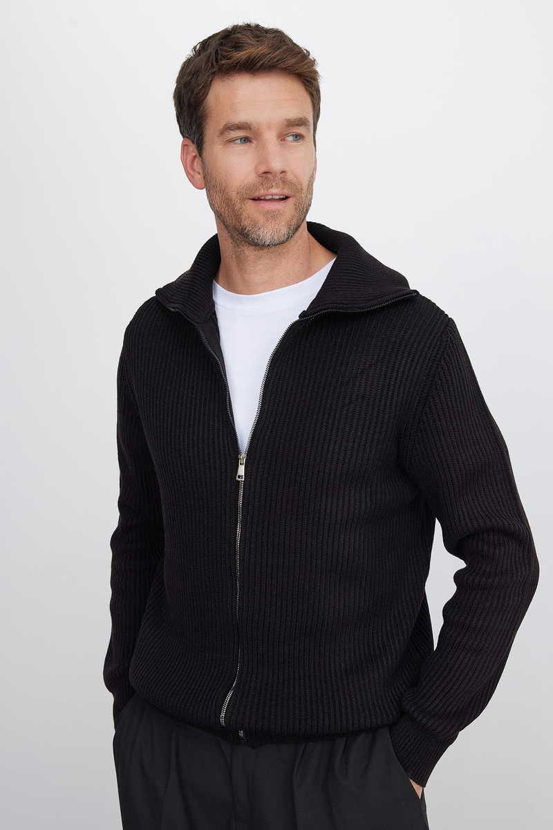 Qara Uzun yun jaket Qara Uzun yun jaket