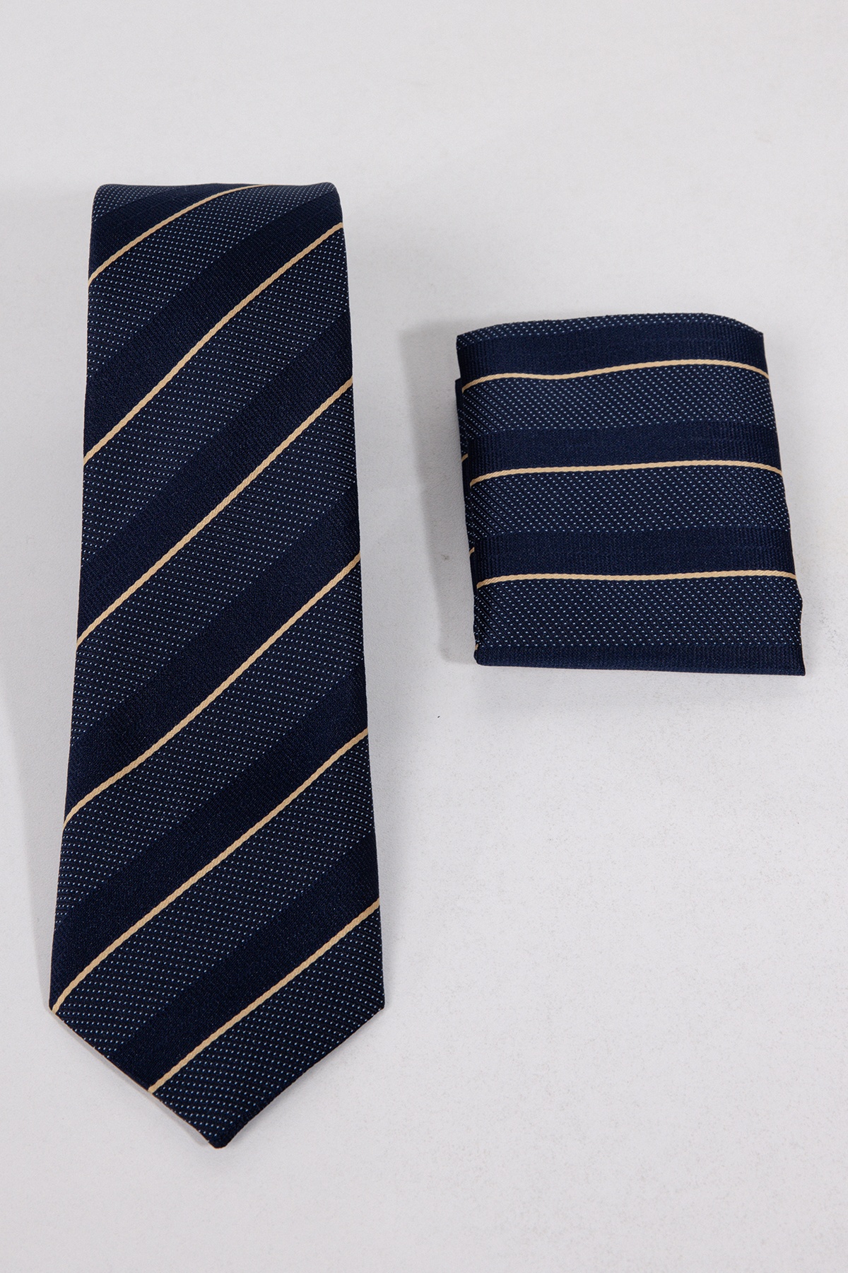 Тъмно синьо Вратовръзка