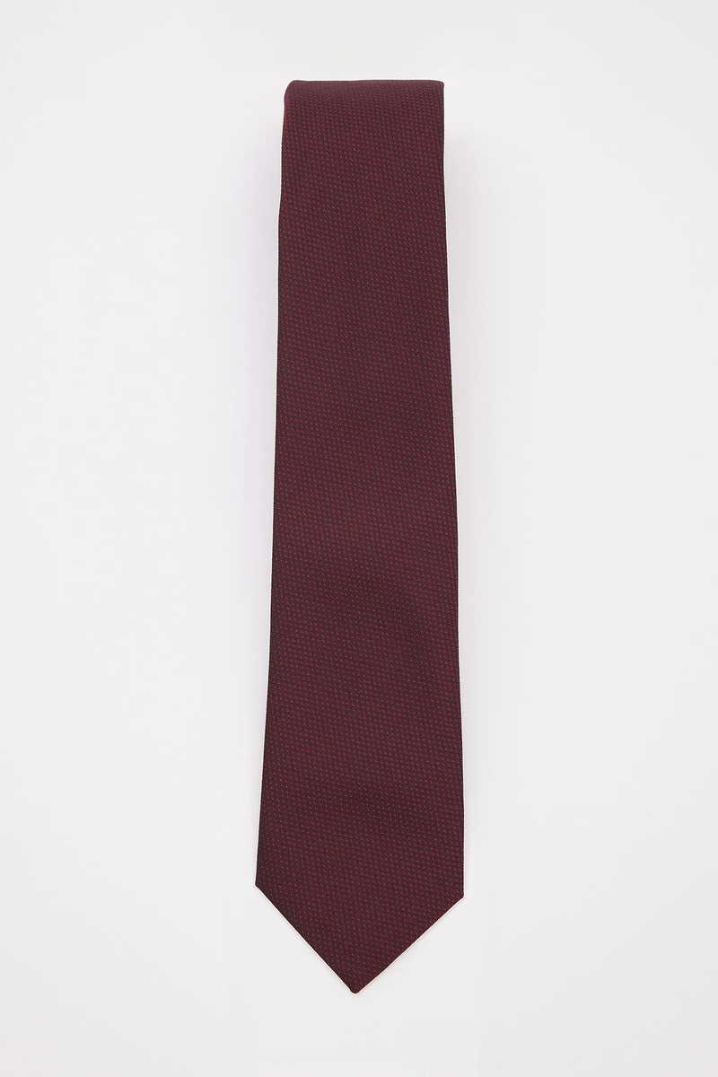 Класическа вратовръзка Вратовръзка Класическа вратовръзка Вратовръзка