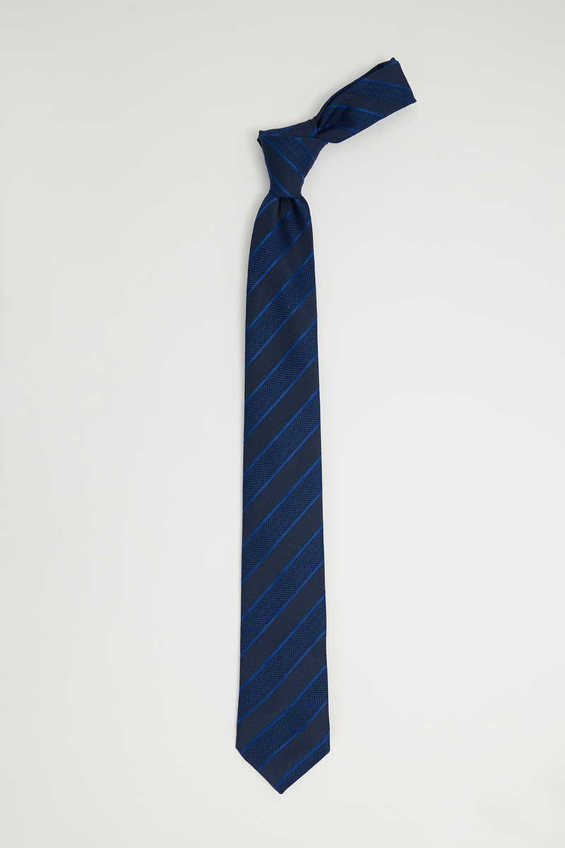 Klasszikus nyakkendő Nyakkendő