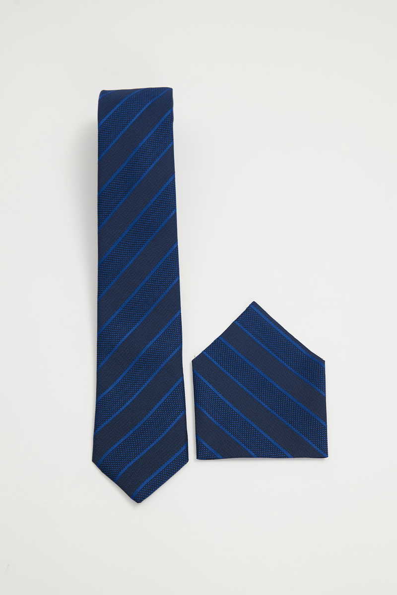 Klasszikus nyakkendő Nyakkendő