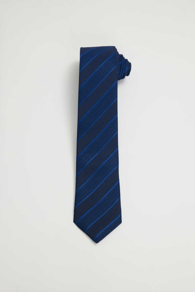 Klasszikus nyakkendő Nyakkendő