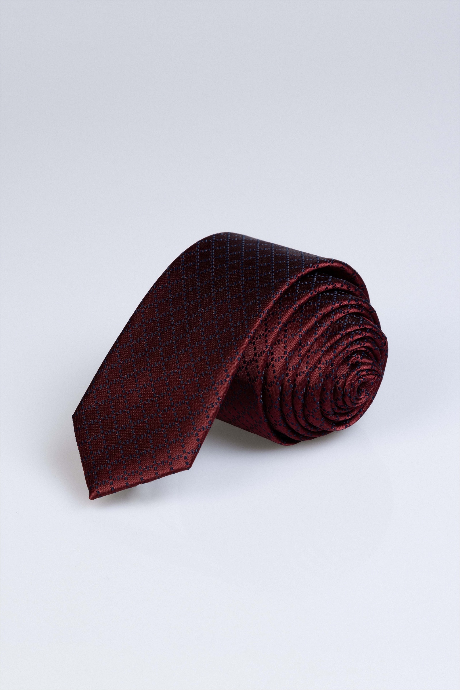 Bordó anyagában mintás nyakkendő