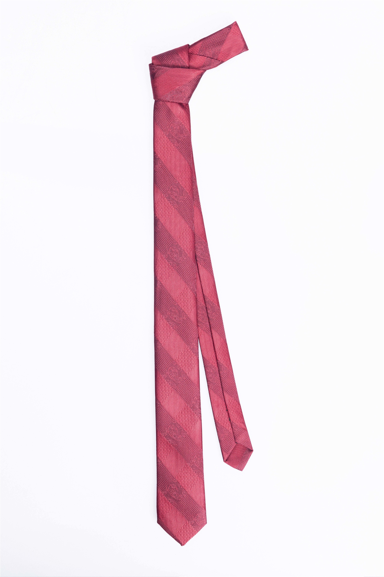  Червен Вратовръзка