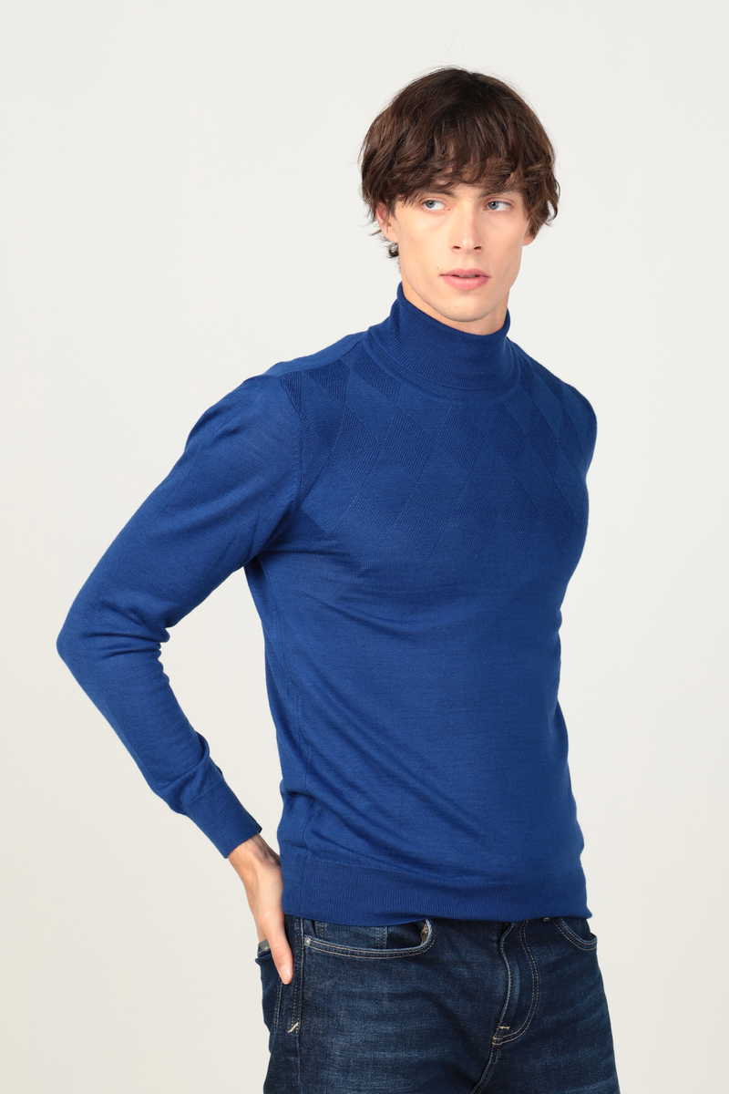 Slim Fit Sweater