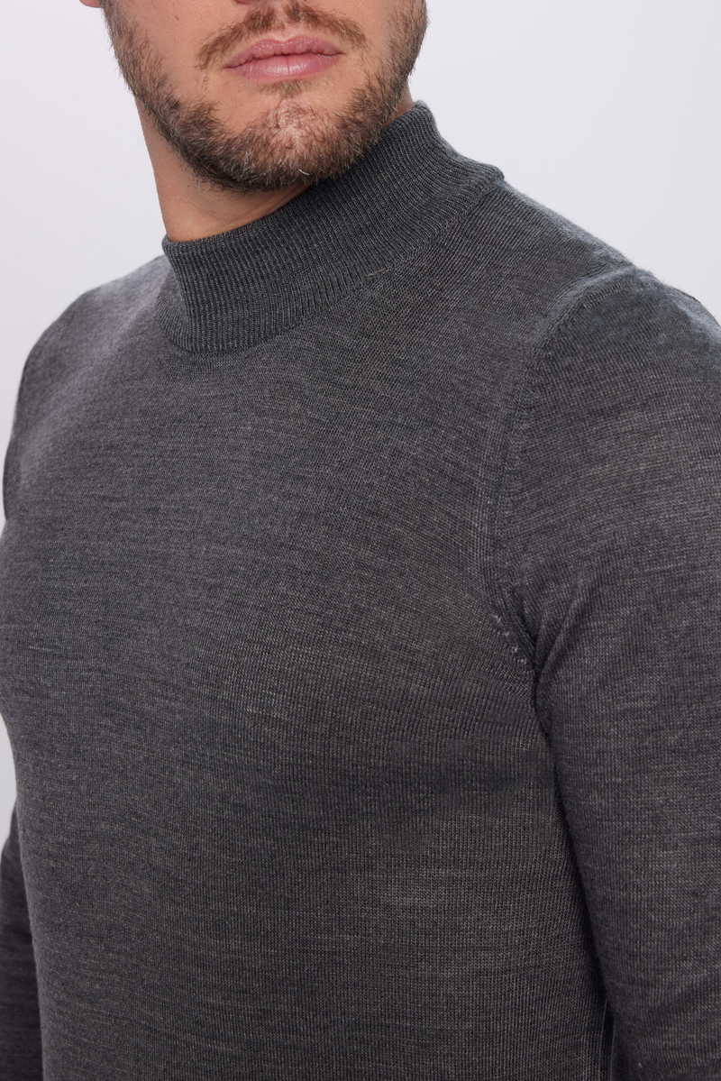 Slim Fit Sweater