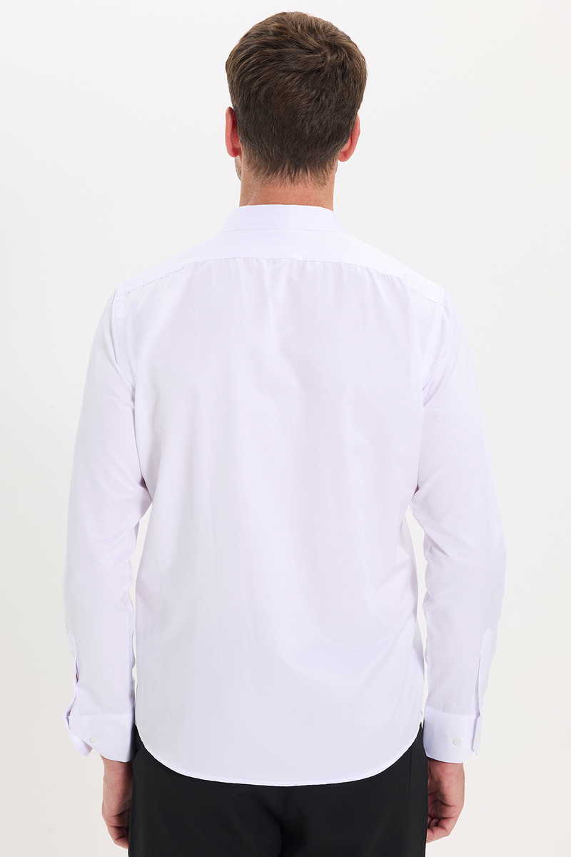 Fehér Fényes Anyagú Modern Slim Fit Hosszú Ujjú Férfi Ing - Kis Galléros – TUDORS Fehér Fényes Anyagú Modern Slim Fit Hosszú Ujjú Férfi Ing - Kis Galléros – TUDORS
