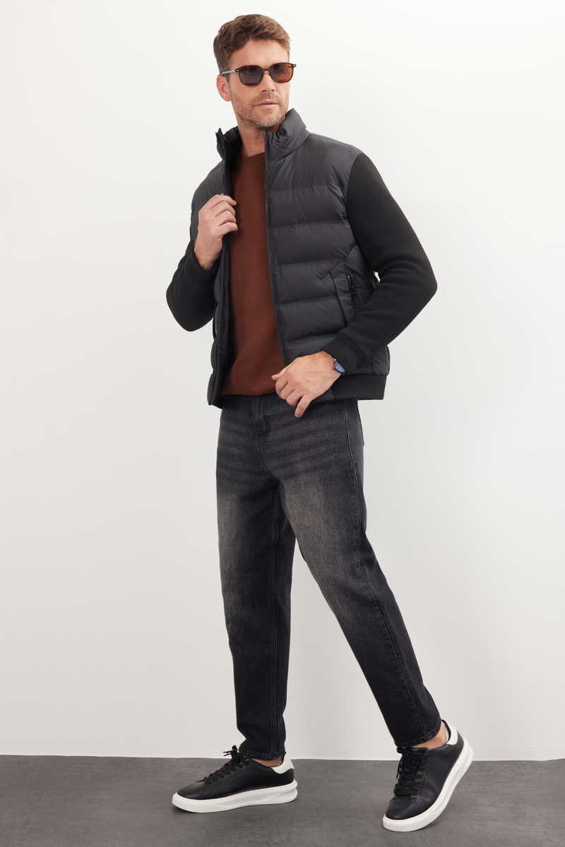 Plain Black 