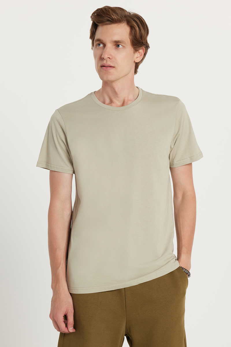 Slim Fit T-Shirt Slim Fit T-Shirt