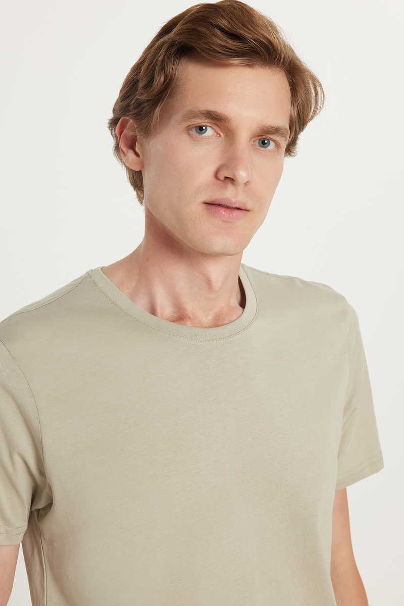 Slim Fit T-Shirt Slim Fit T-Shirt