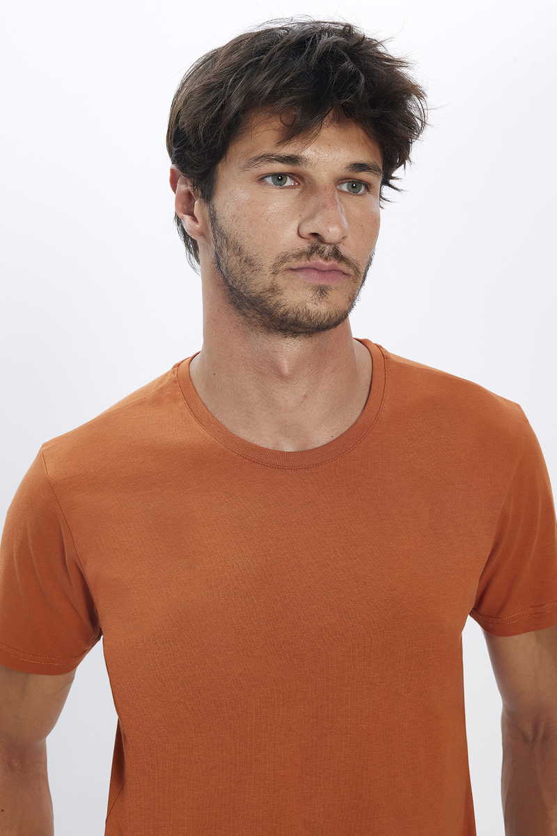 Slim Fit T-Shirt Slim Fit T-Shirt