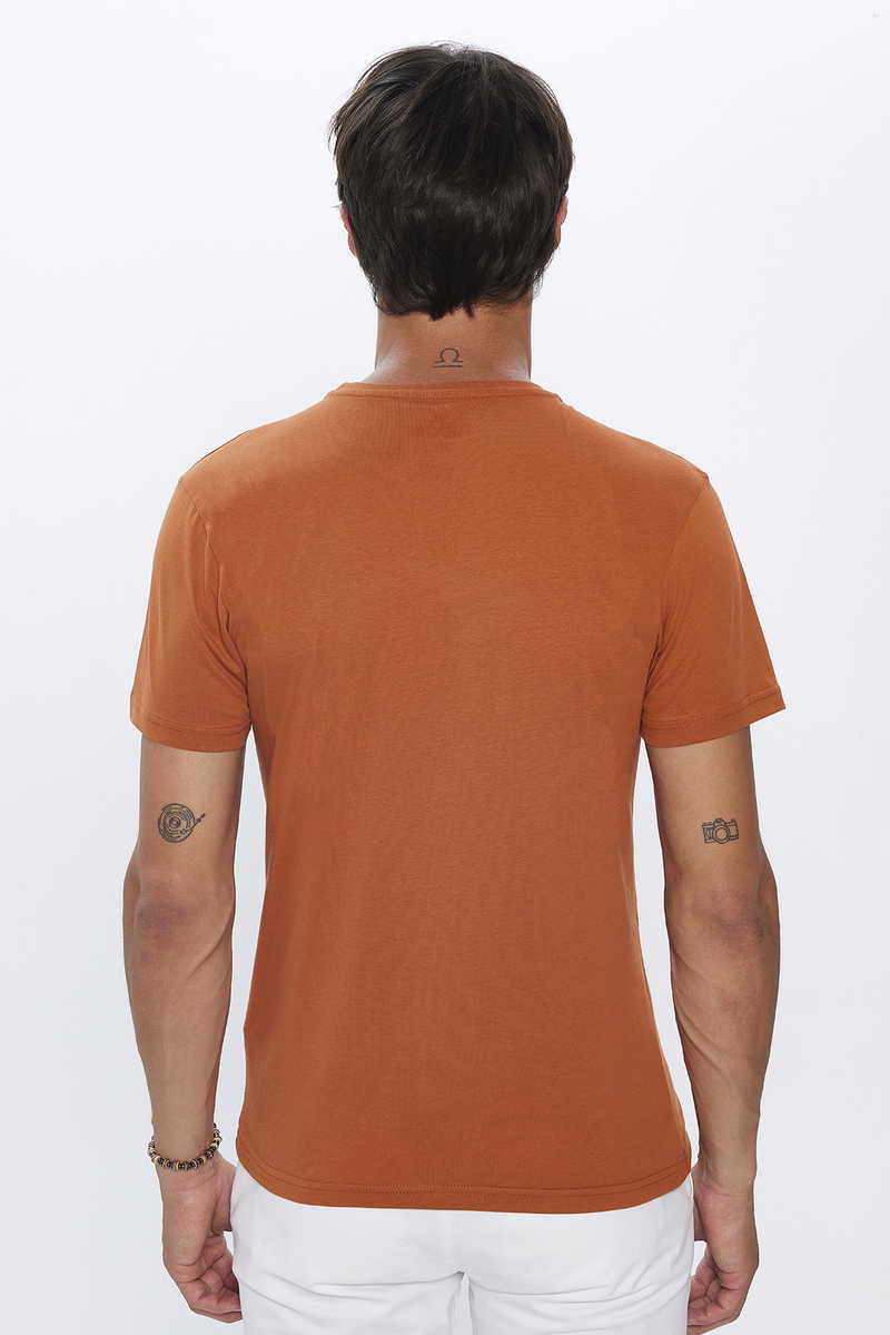 Slim Fit T-Shirt Slim Fit T-Shirt