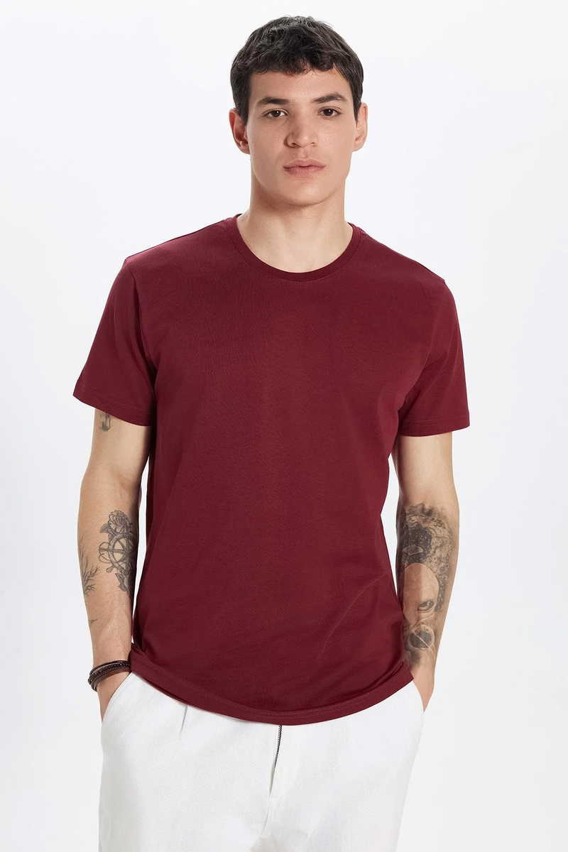 Slim Fit T-Shirt Slim Fit T-Shirt
