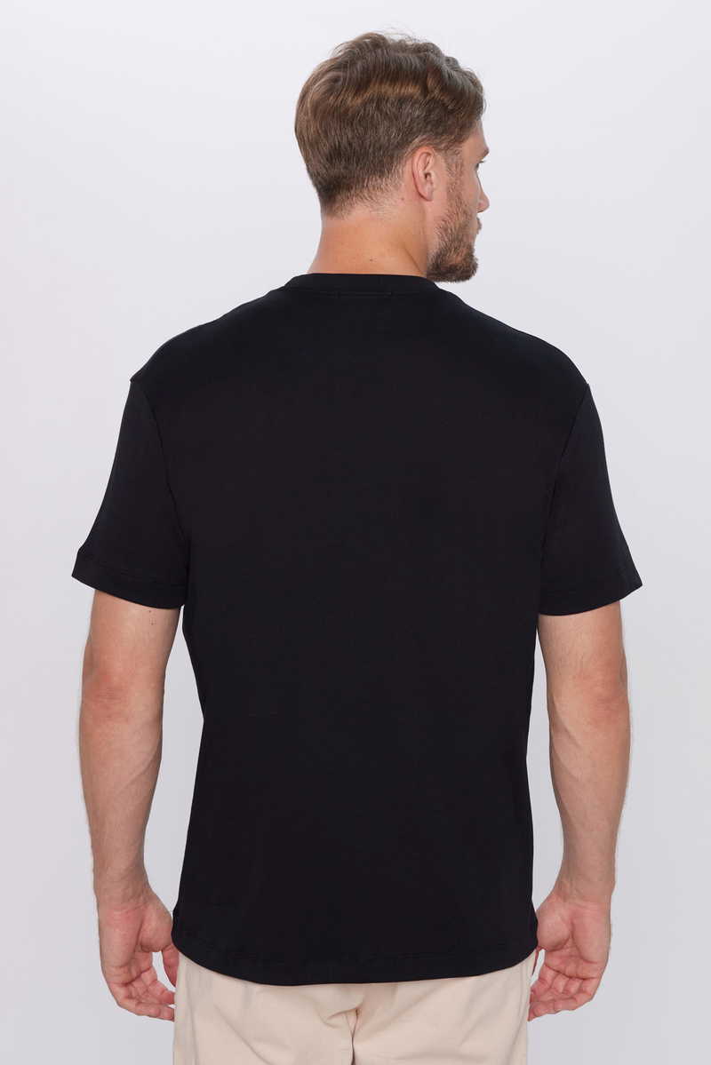 Plain Black T-Shirt Plain Black T-Shirt