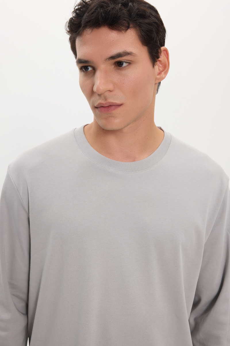 Plain Grey T-Shirt Plain Grey T-Shirt