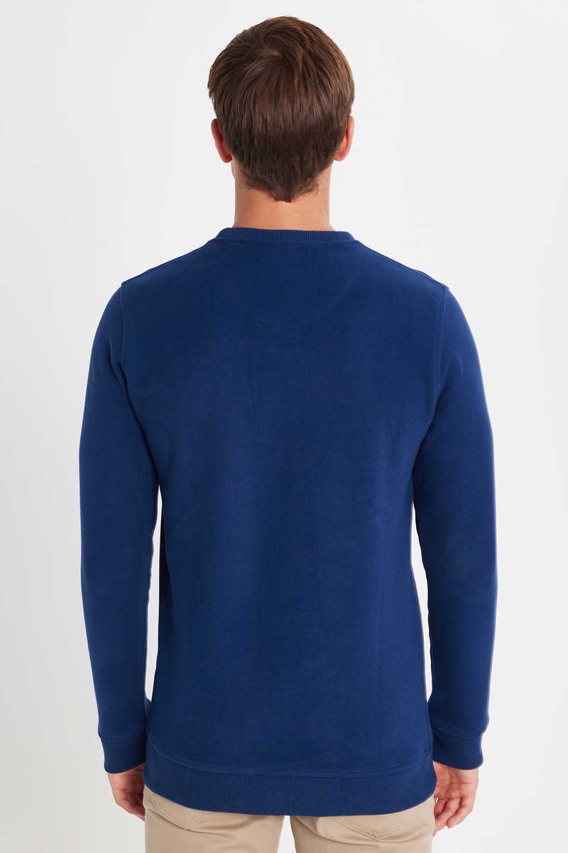Slim Fit Sweatshirt