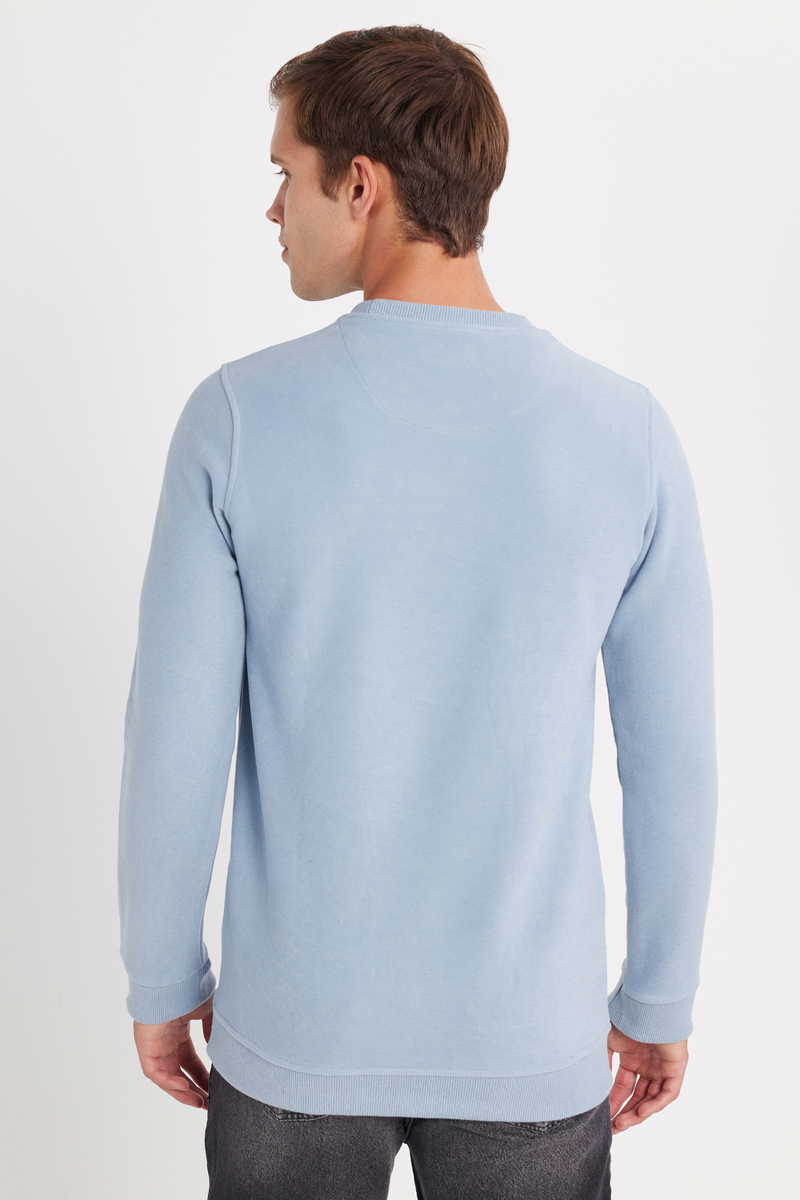 Slim Fit Sweatshirt