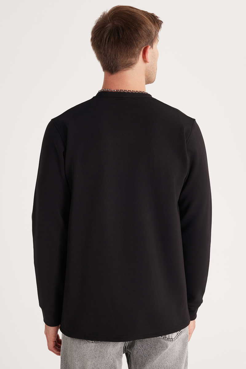 Plain Black Sweatshirt Plain Black Sweatshirt