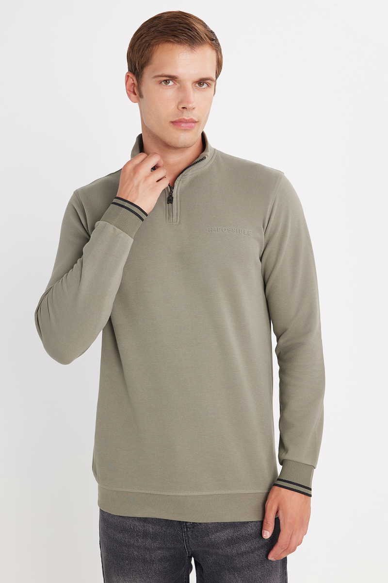 Slim Fit Sweatshirt