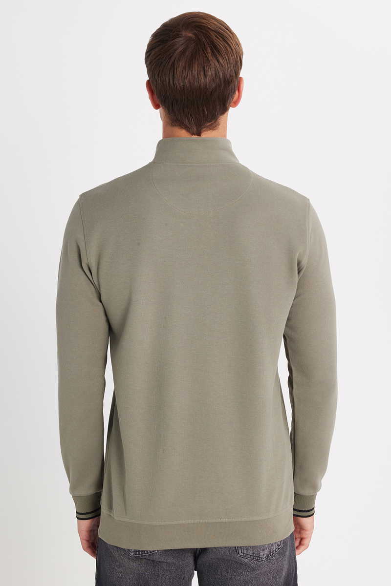 Slim Fit Sweatshirt