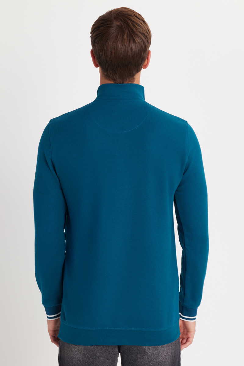 Slim Fit Sweatshirt