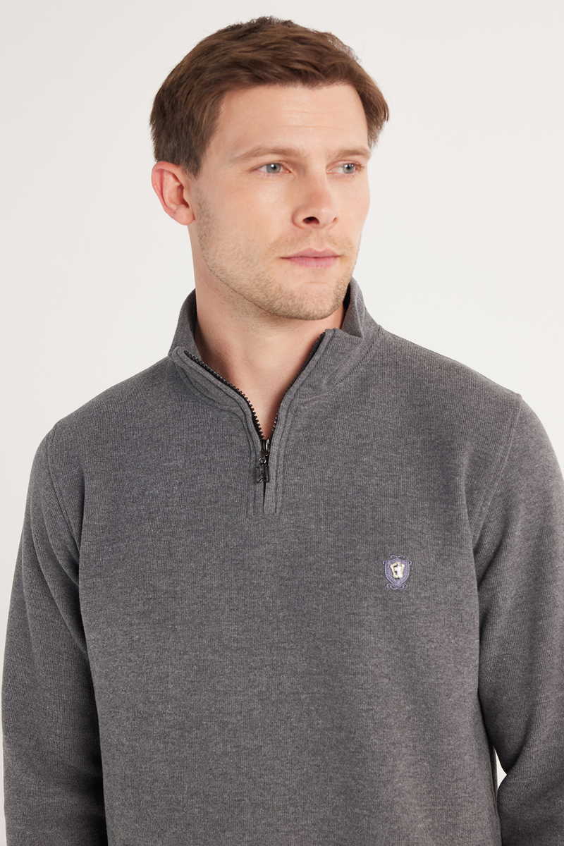 Slim Fit Sweatshirt