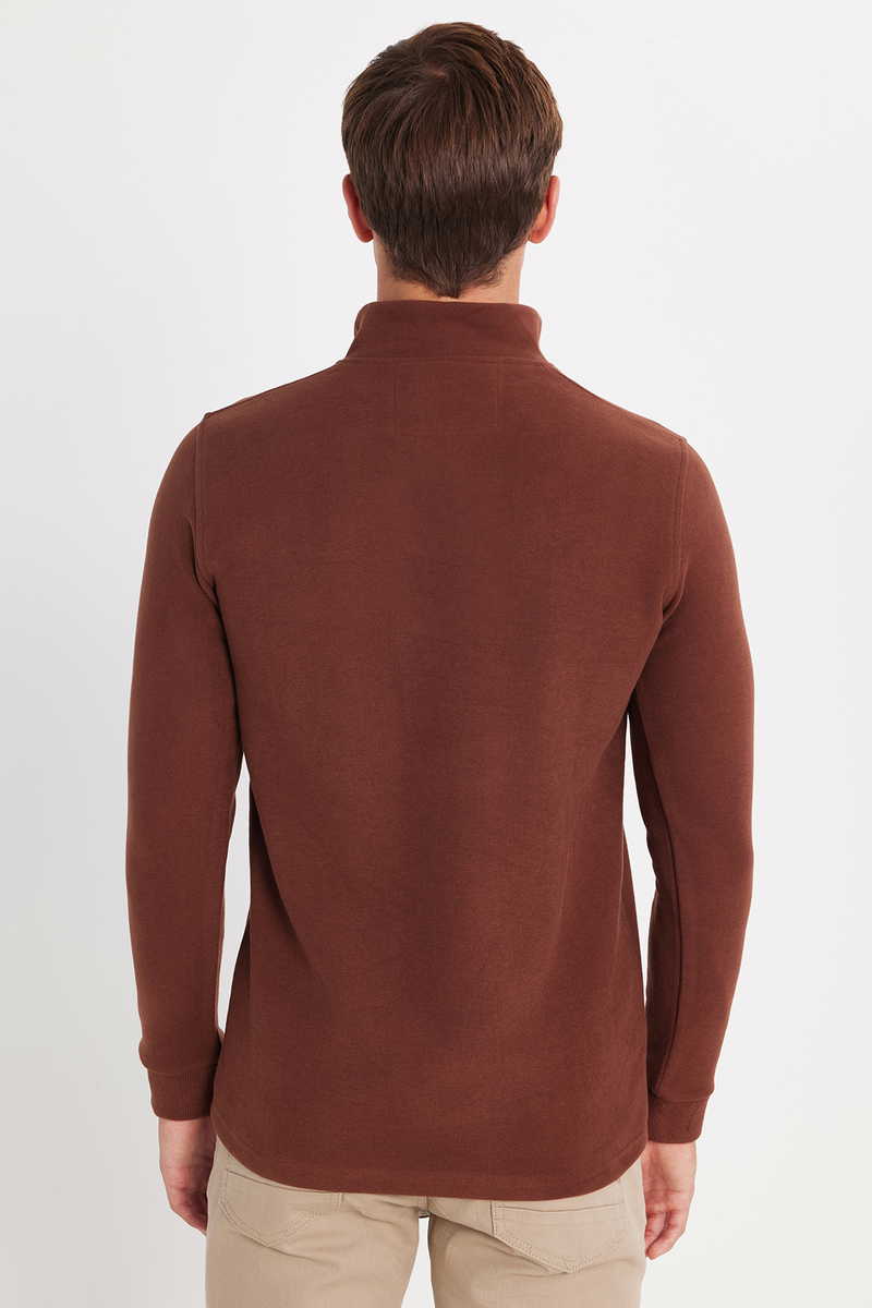Slim Fit Sweatshirt