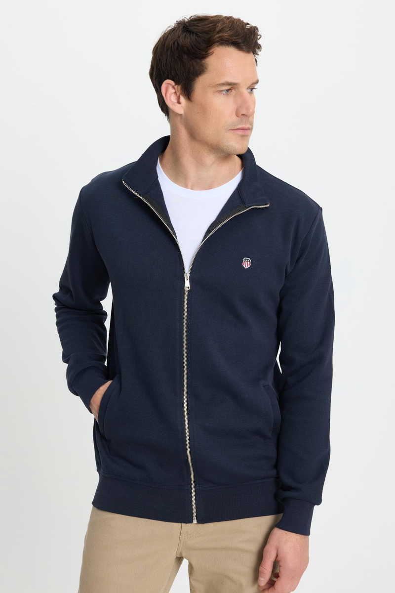 Slim Fit - Вталени Суитчър Slim Fit - Вталени Суитчър