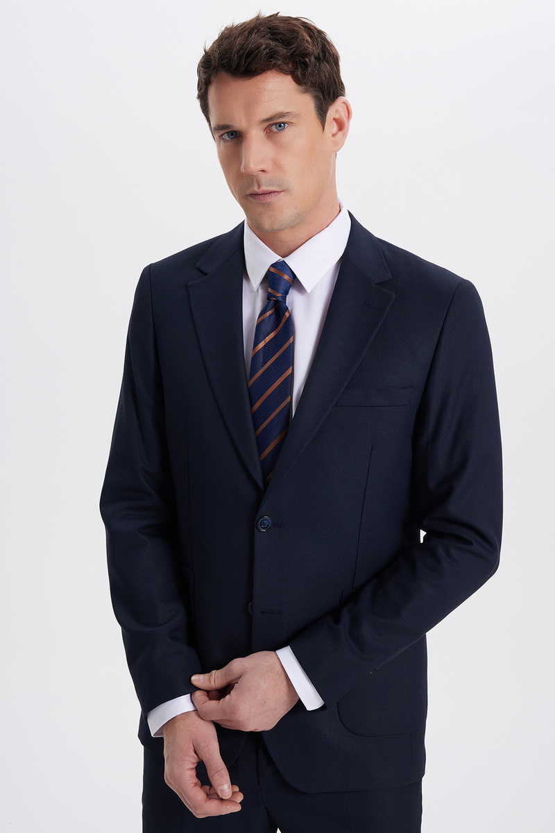 Klassik Kəsim  Kostyum