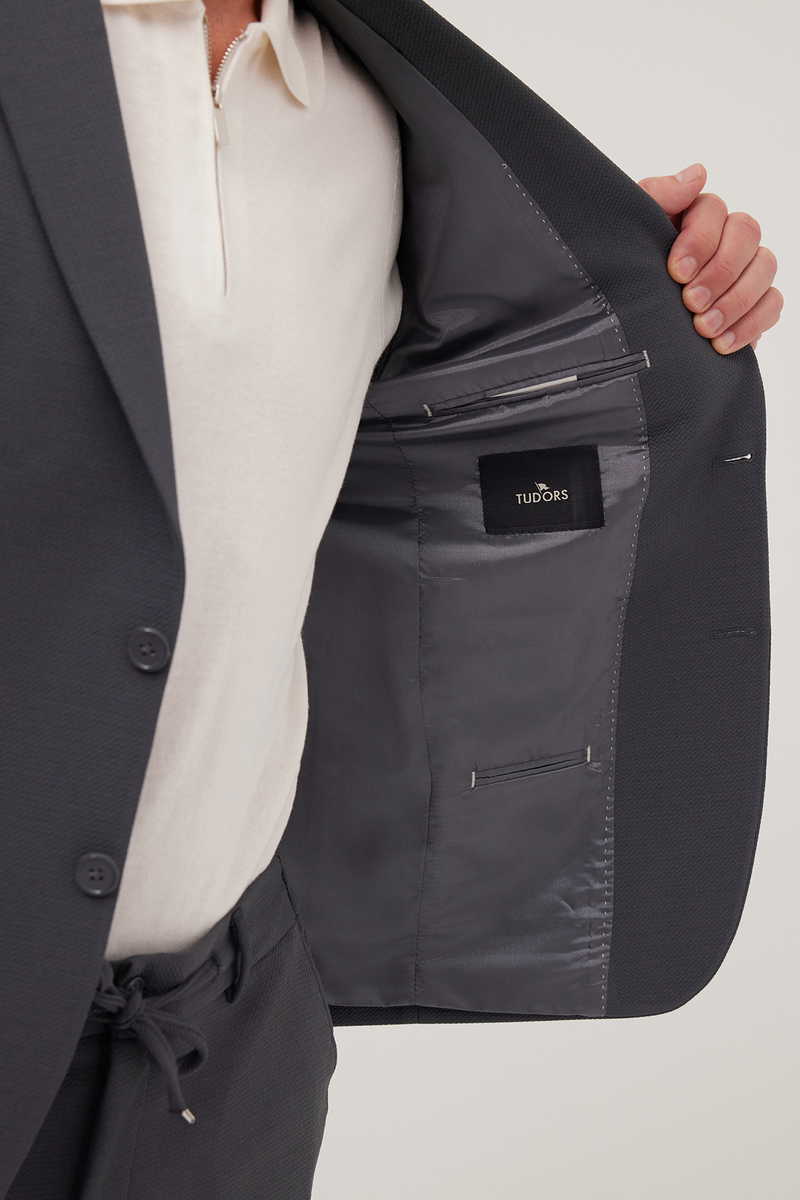 Klassik Kəsim  Kostyum