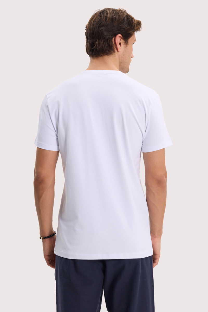 Fehér Slim Fit V-nyakú Póló Rugalmas Pamut Elasztán Anyagból Fehér Slim Fit V-nyakú Póló Rugalmas Pamut Elasztán Anyagból