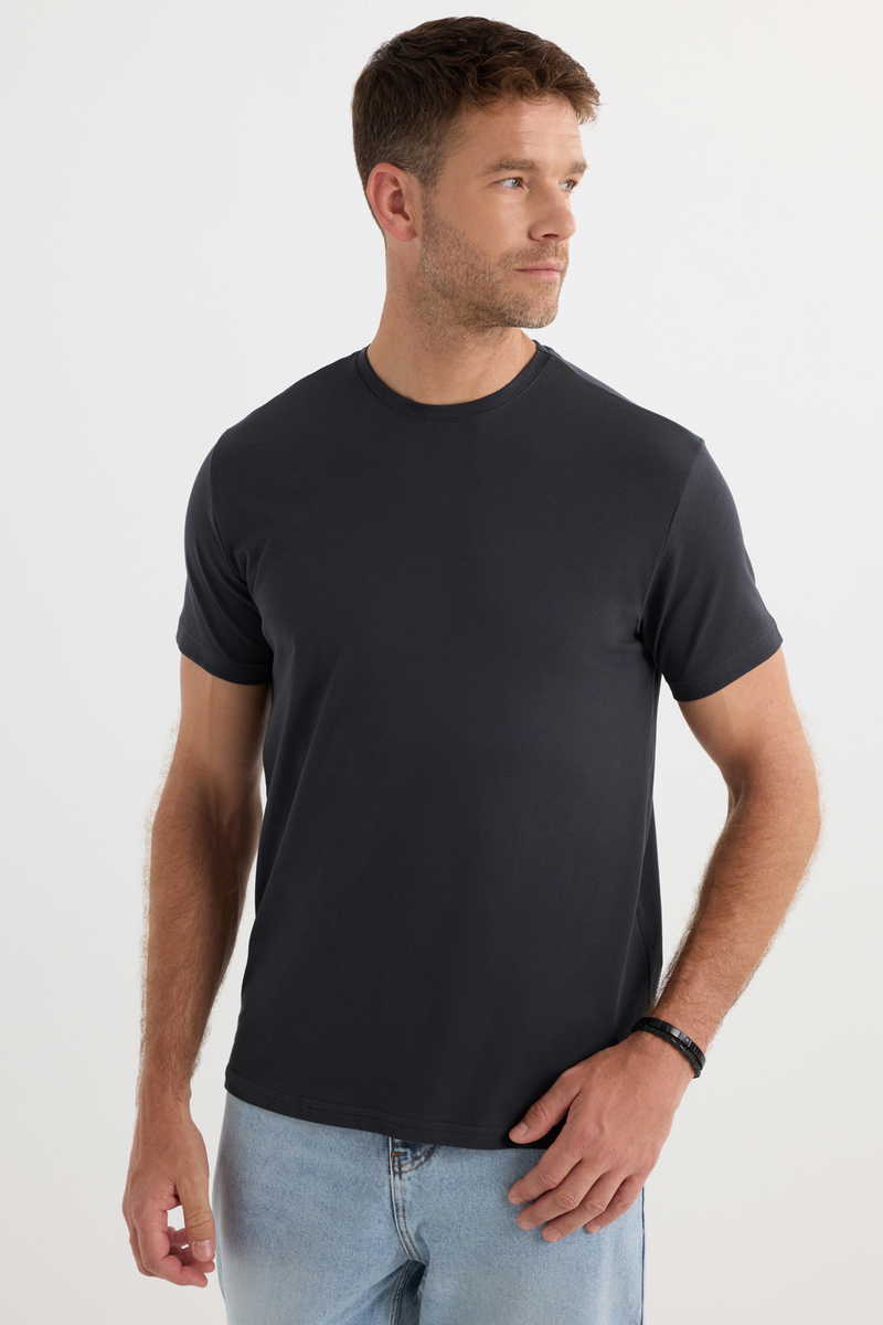 Slim Fit T-Shirt Slim Fit T-Shirt
