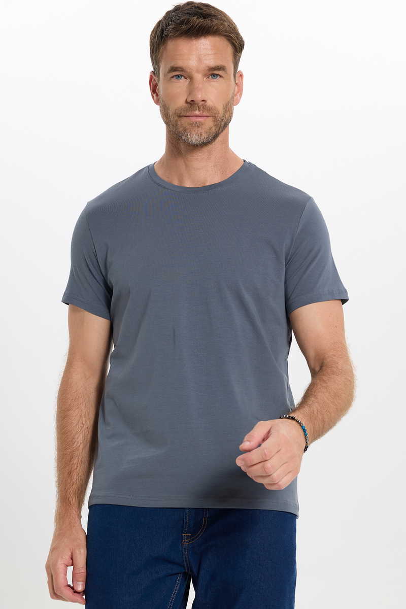 Slim Fit T-Shirt Slim Fit T-Shirt