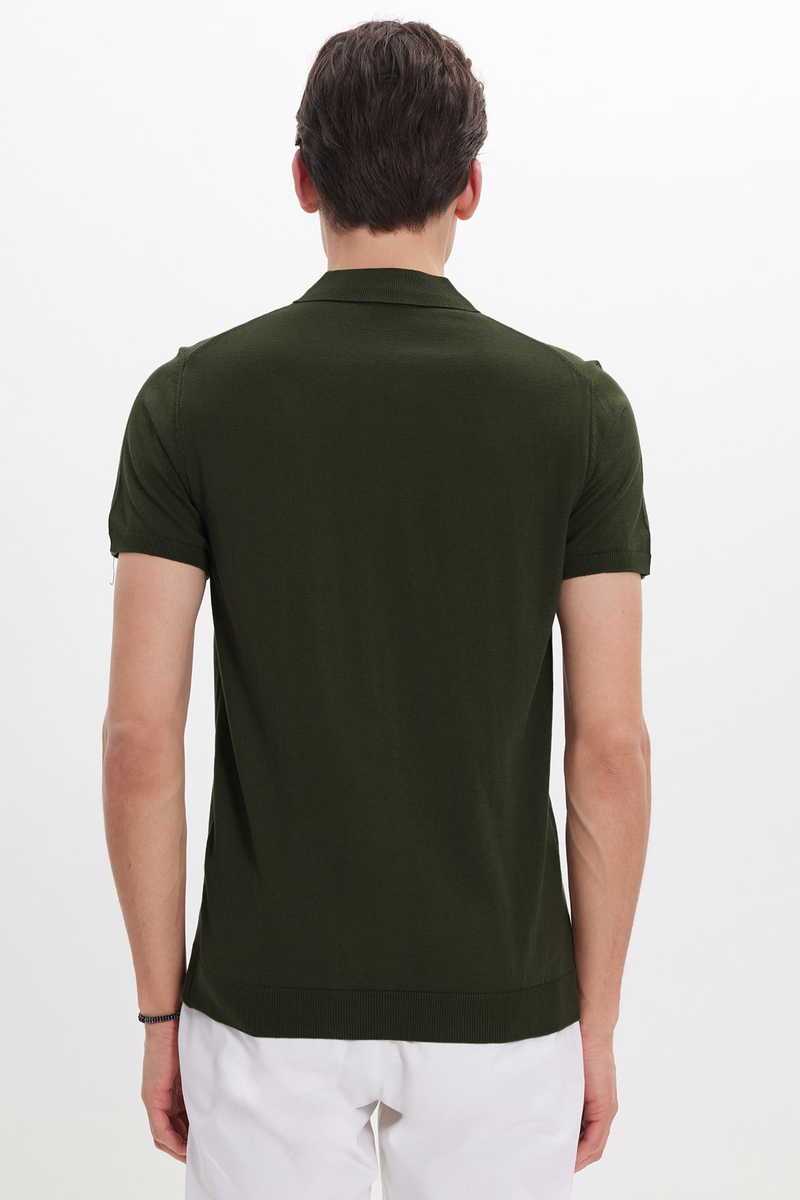 Slim Fit T-Shirt Slim Fit T-Shirt