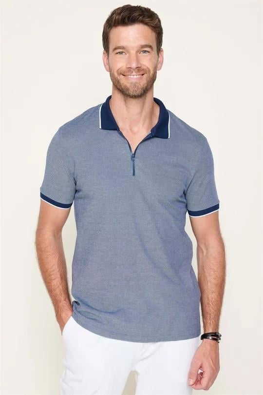 Slim Fit T-Shirt Slim Fit T-Shirt