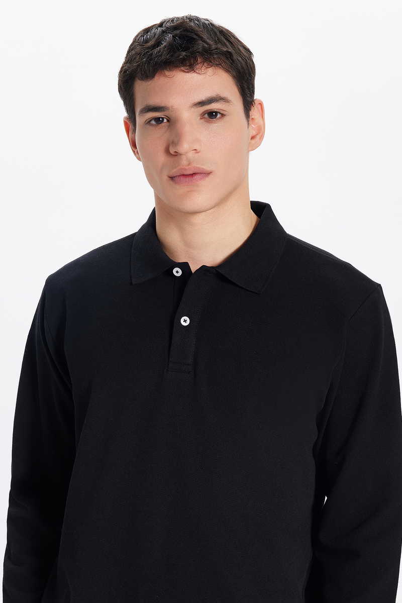 Plain Black T-Shirt Plain Black T-Shirt