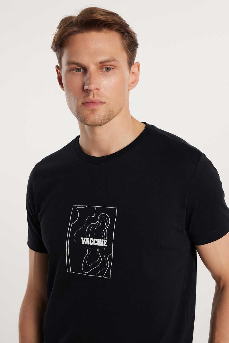 Slim Fit T-Shirt Slim Fit T-Shirt