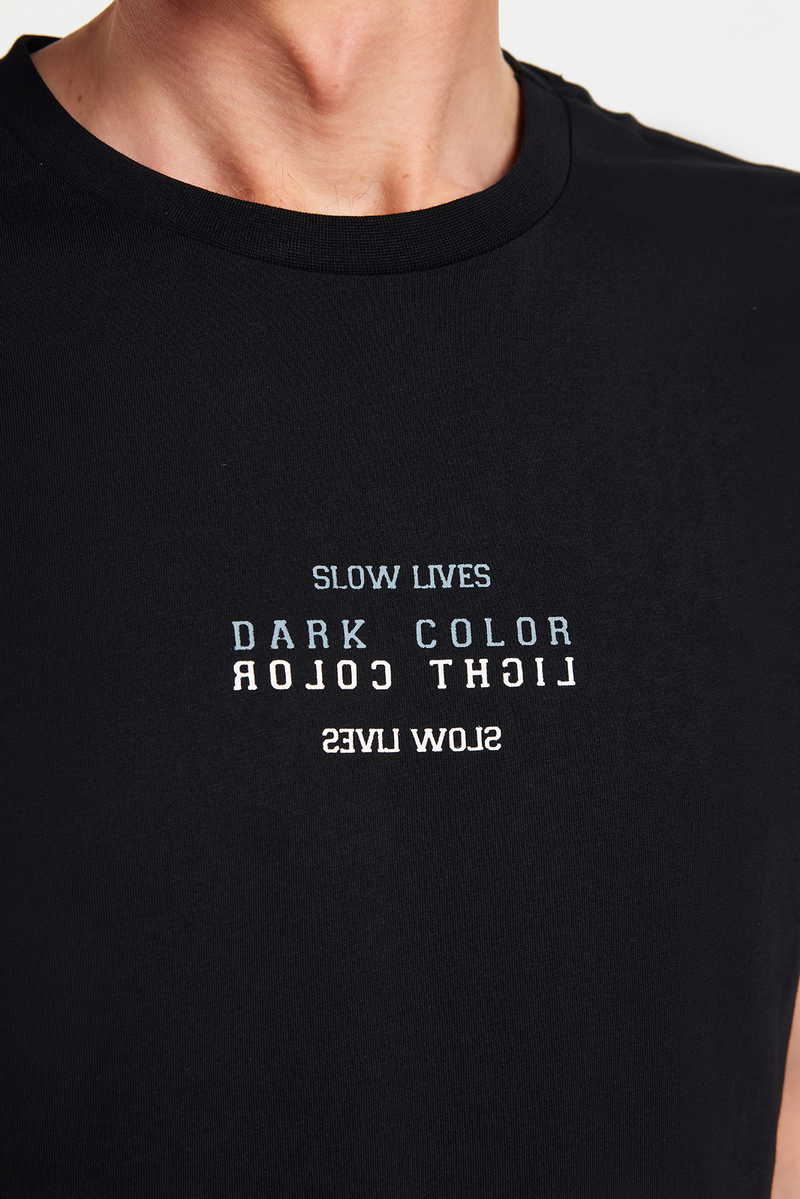 Slim Fit T-Shirt Slim Fit T-Shirt
