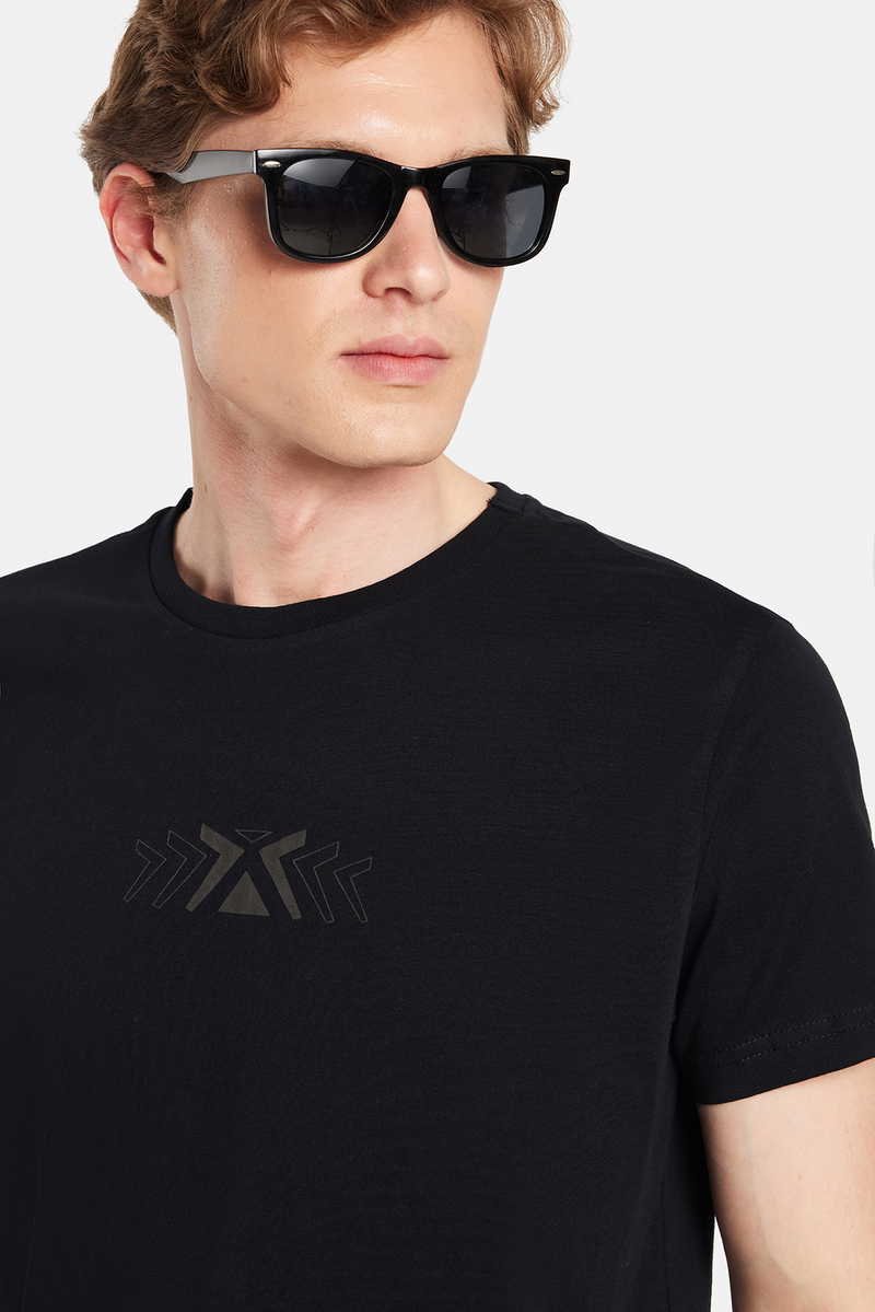 Slim Fit T-Shirt Slim Fit T-Shirt