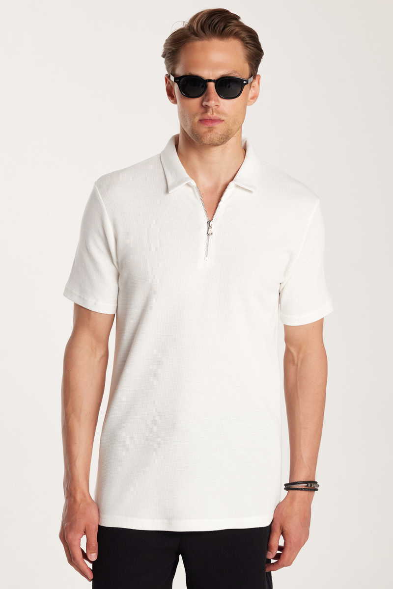 Slim Fit T-Shirt Slim Fit T-Shirt