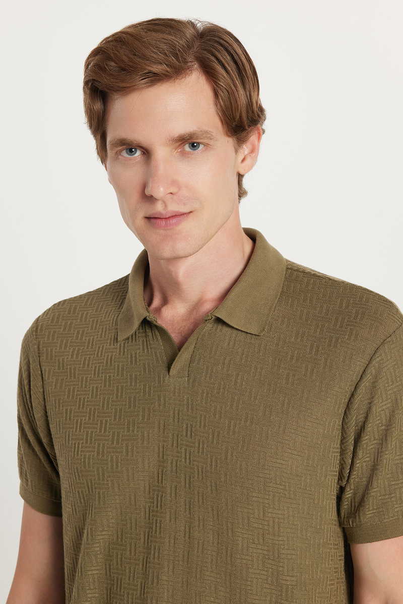 Slim Fit T-Shirt Slim Fit T-Shirt