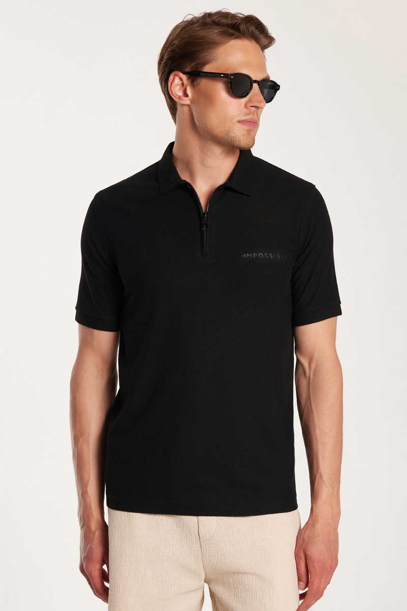 Black T-Shirt Black T-Shirt