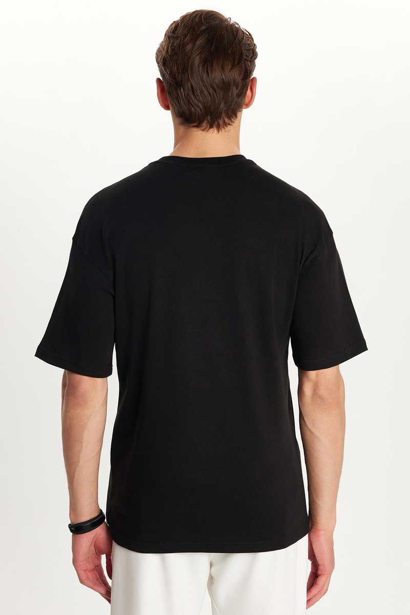 Slim Fit T-Shirt Slim Fit T-Shirt