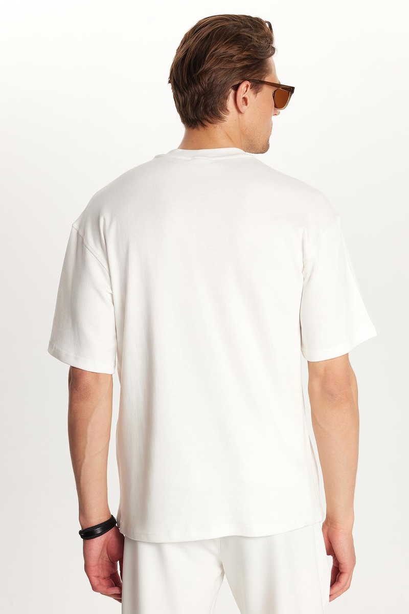 White T-Shirt White T-Shirt