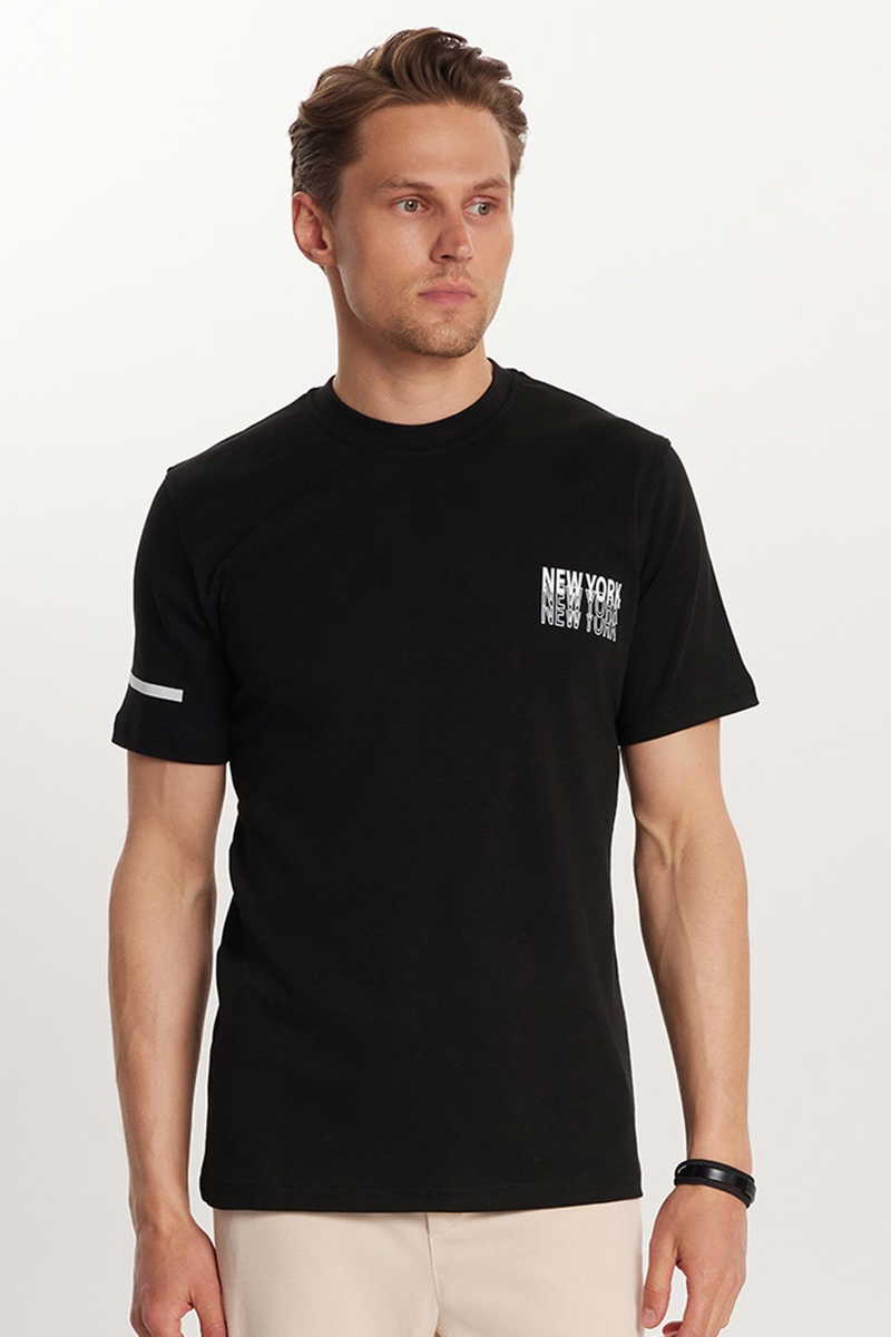 Slim Fit T-Shirt Slim Fit T-Shirt