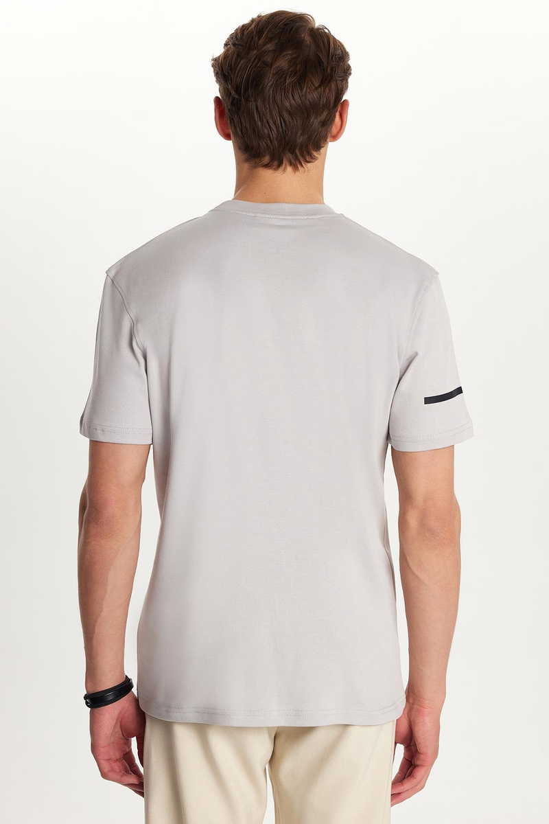 Slim Fit T-Shirt Slim Fit T-Shirt