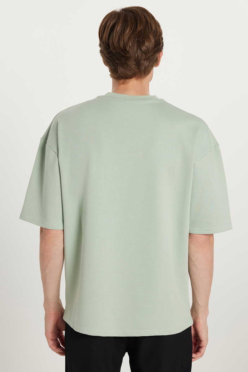 Oversize - Relaxed Fit T-Shirt Oversize - Relaxed Fit T-Shirt