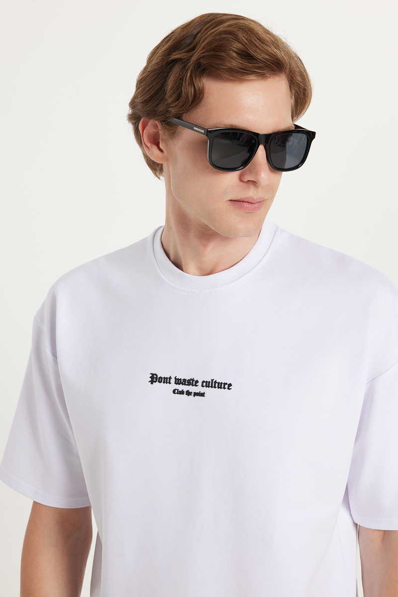 Oversize - Relaxed Fit T-Shirt Oversize - Relaxed Fit T-Shirt